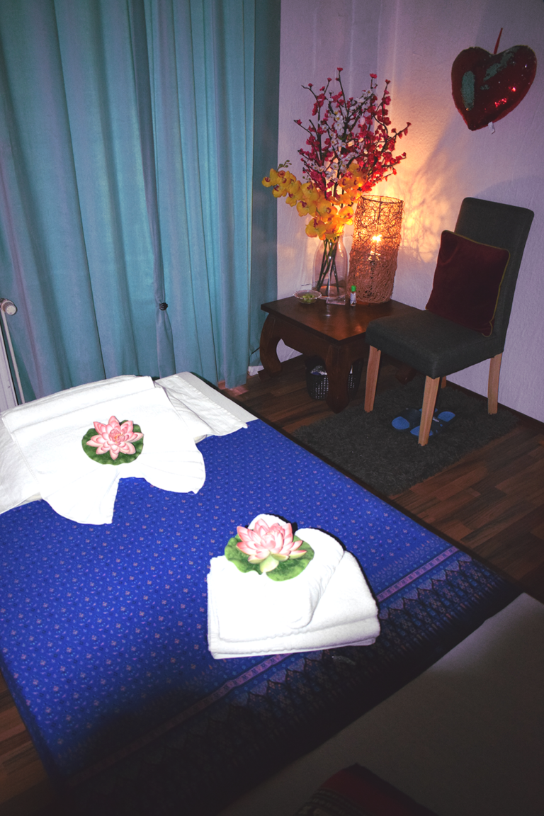 Wilmersdorf thai massage berlin Naree in